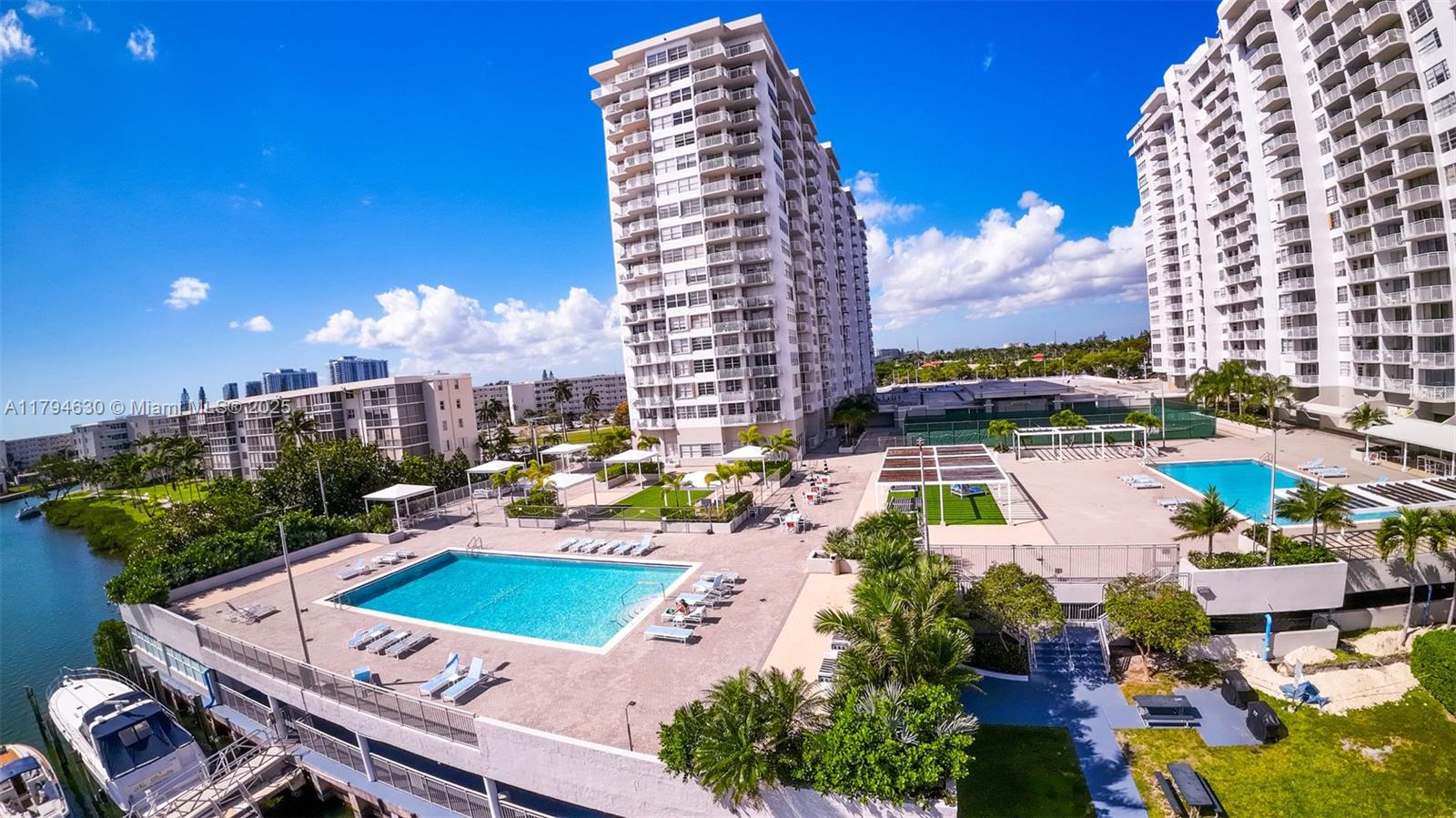DEL PRADO MARINA - Residential