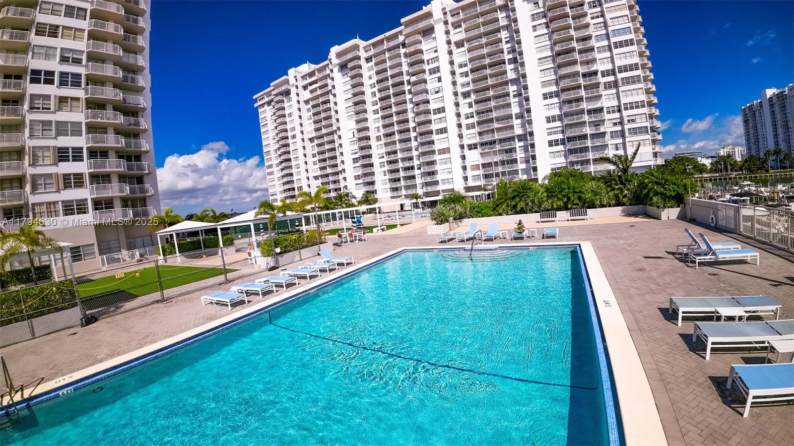 DEL PRADO MARINA - Residential