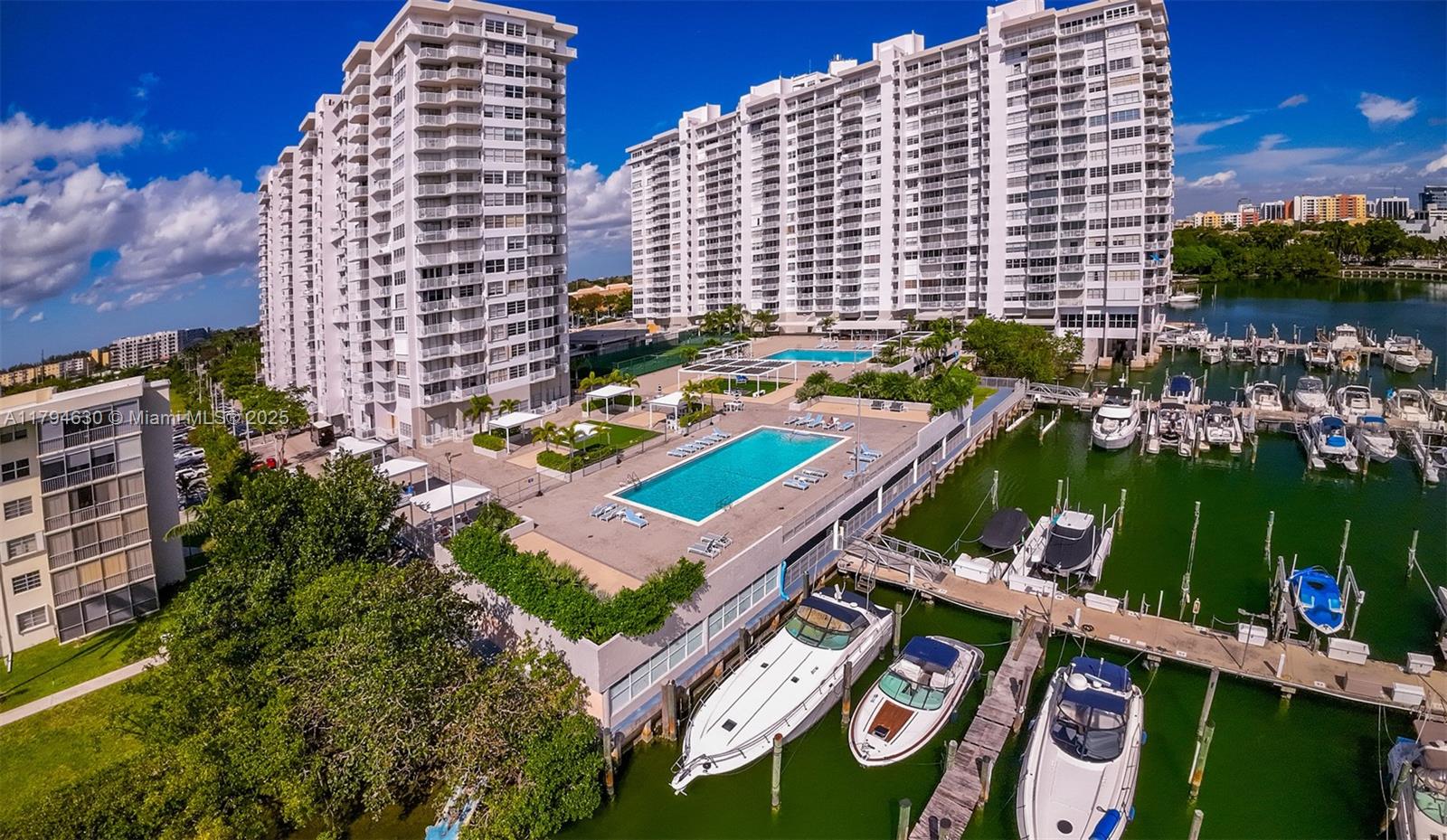DEL PRADO MARINA - Residential