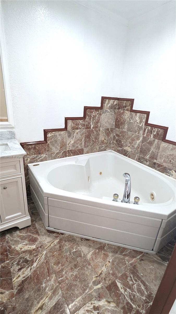 CHATEAULAINE - Residential