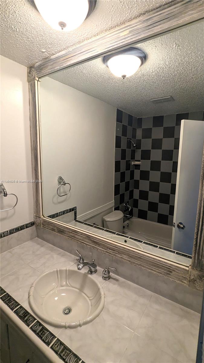 CHATEAULAINE - Residential