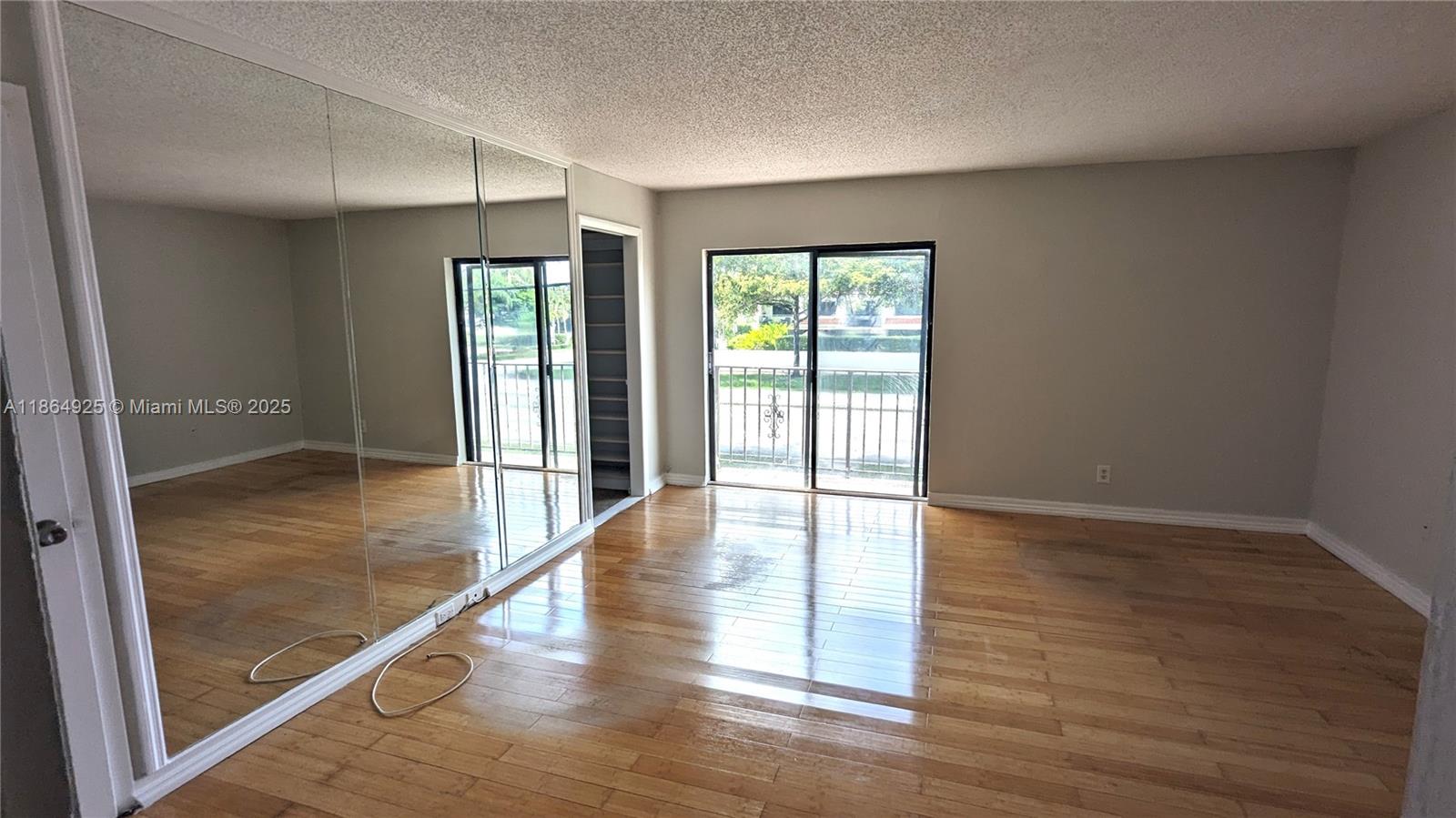 CHATEAULAINE - Residential