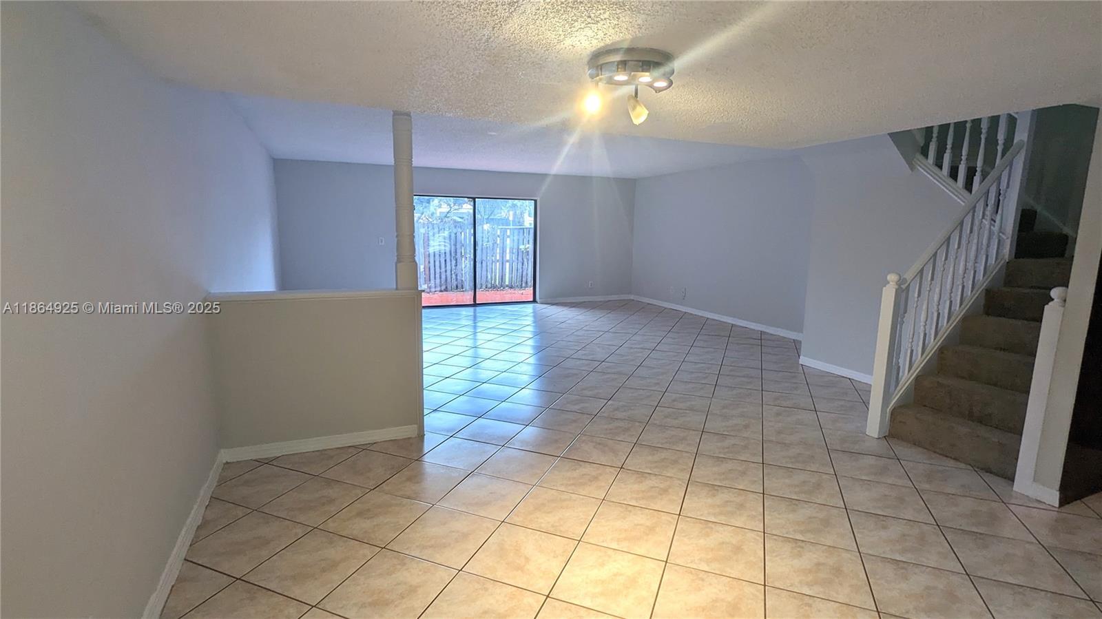 CHATEAULAINE - Residential