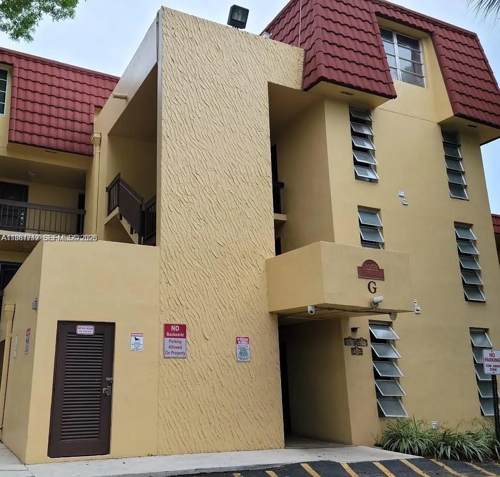 FOXCROFT APTS INC CONDO - Residential