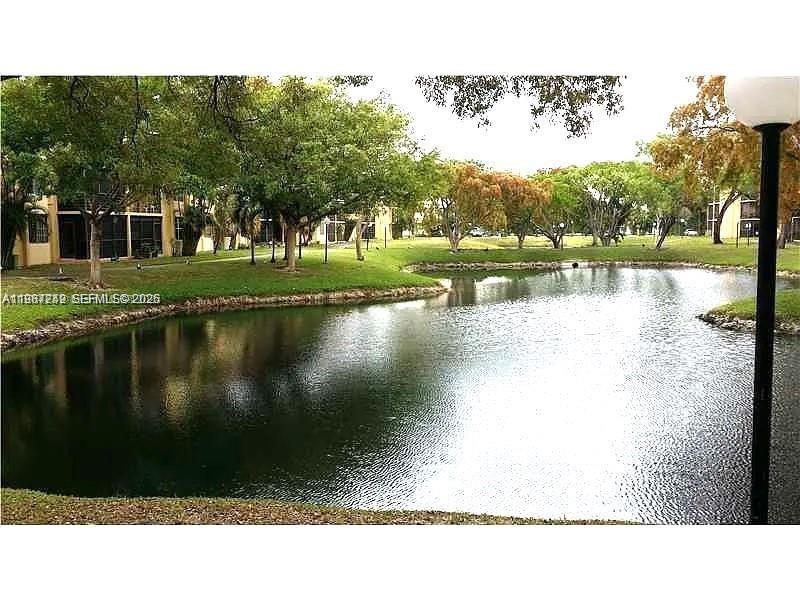 FOXCROFT APTS INC CONDO - Residential