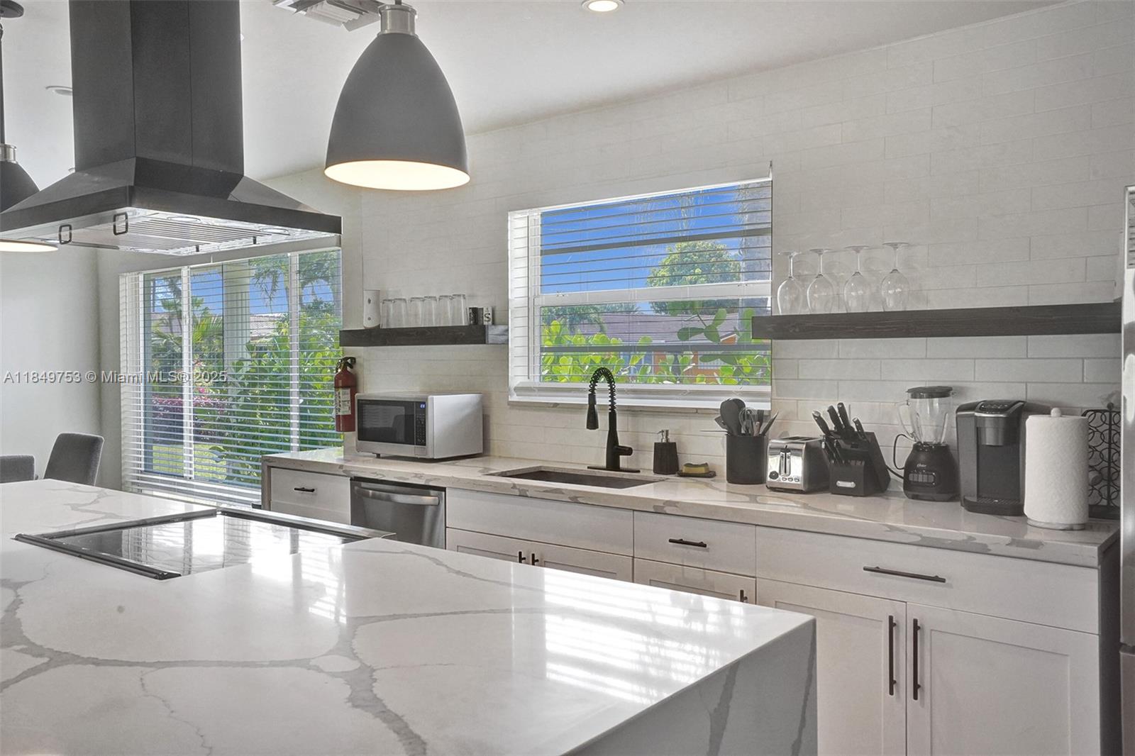 EDGEWATER ESTATES - Residential Lease