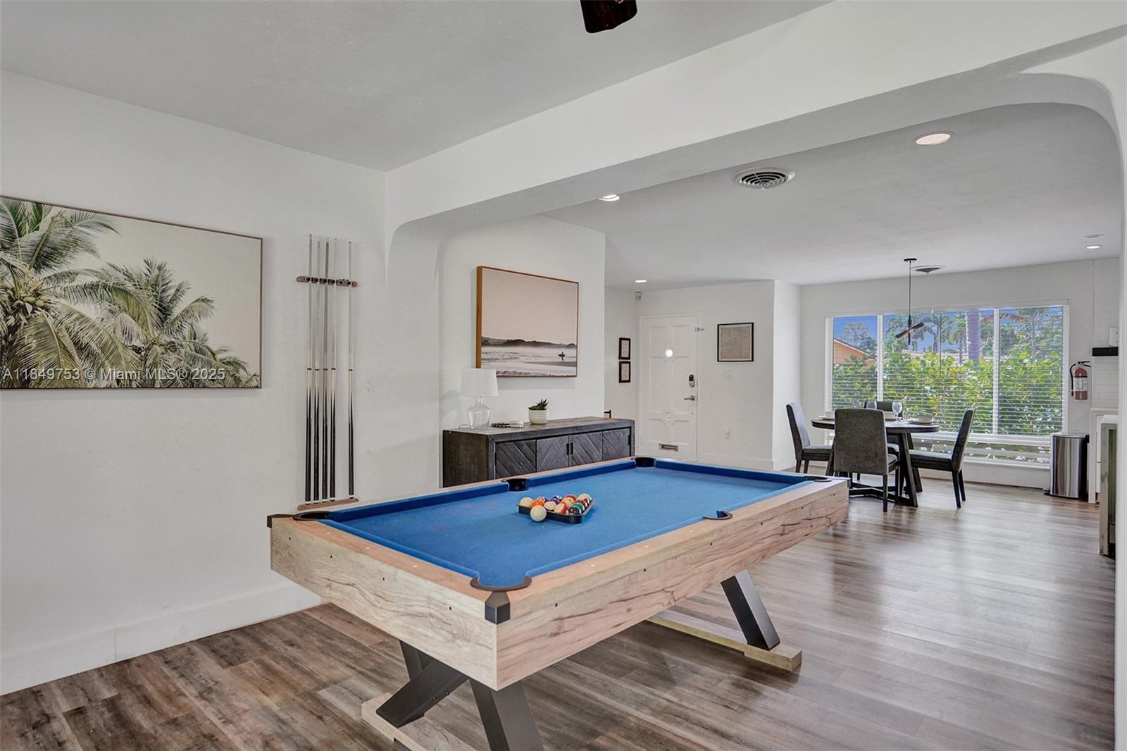 EDGEWATER ESTATES - Residential Lease