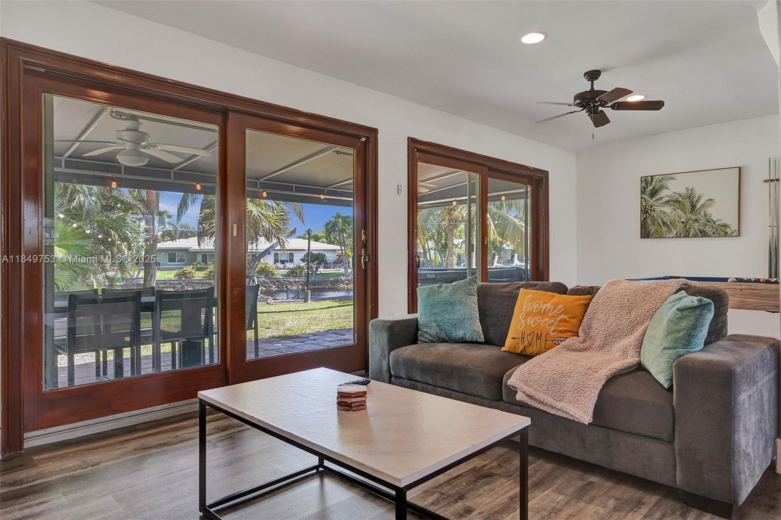 EDGEWATER ESTATES - Residential Lease