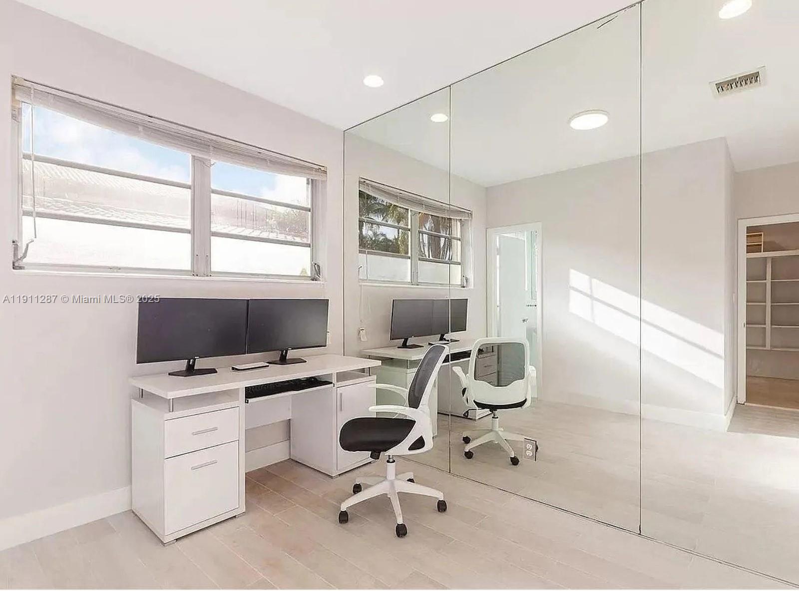 NORMANDY GOLF COURSE - Residential Lease