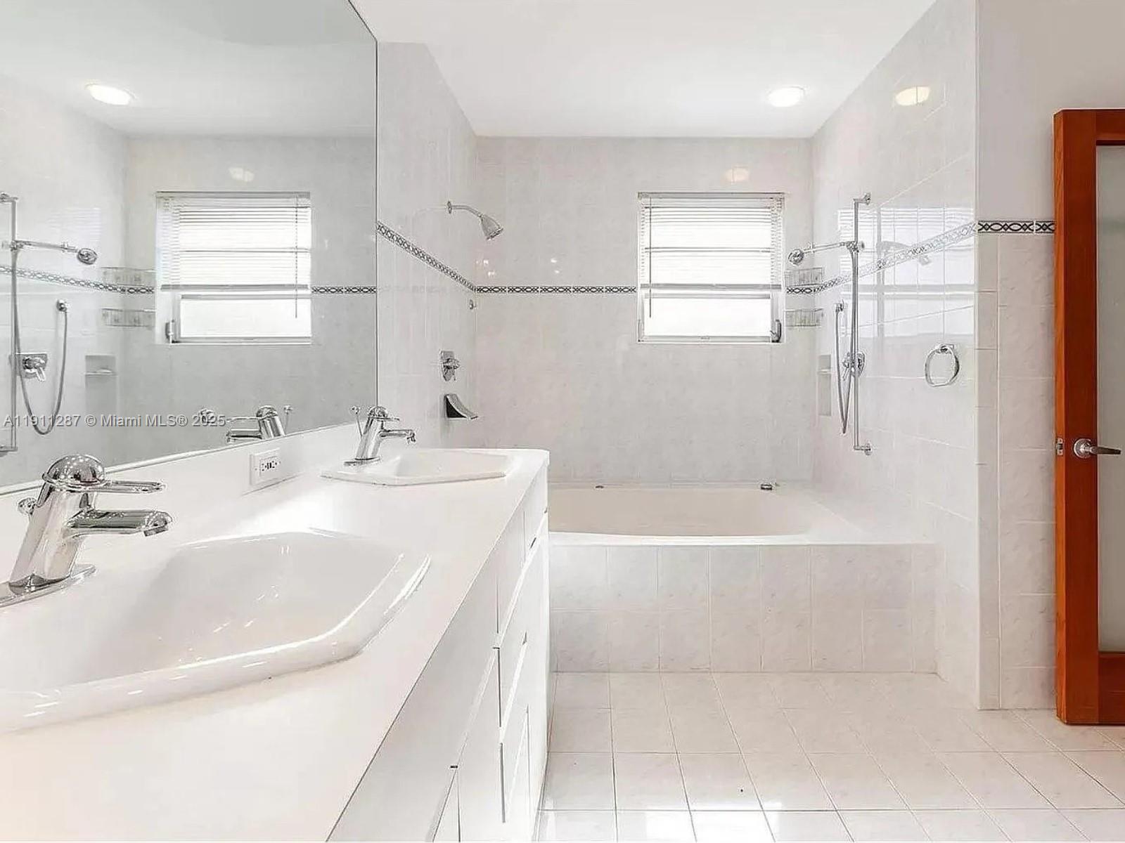 NORMANDY GOLF COURSE - Residential Lease