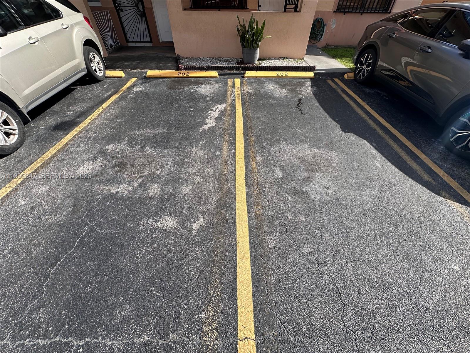 EL PRADO XI CONDO - Residential