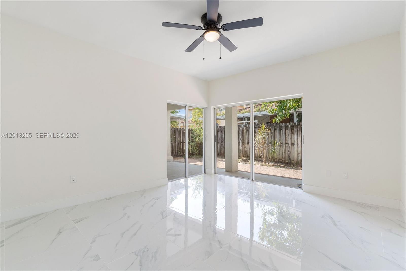 SPANISH LAKES 2ND ADDN - Residential