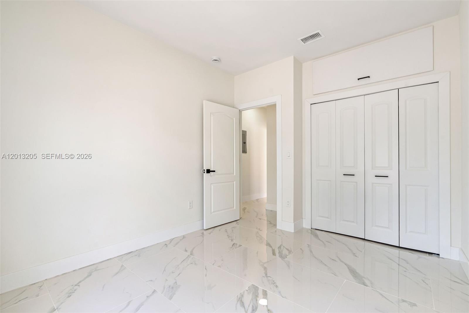 SPANISH LAKES 2ND ADDN - Residential