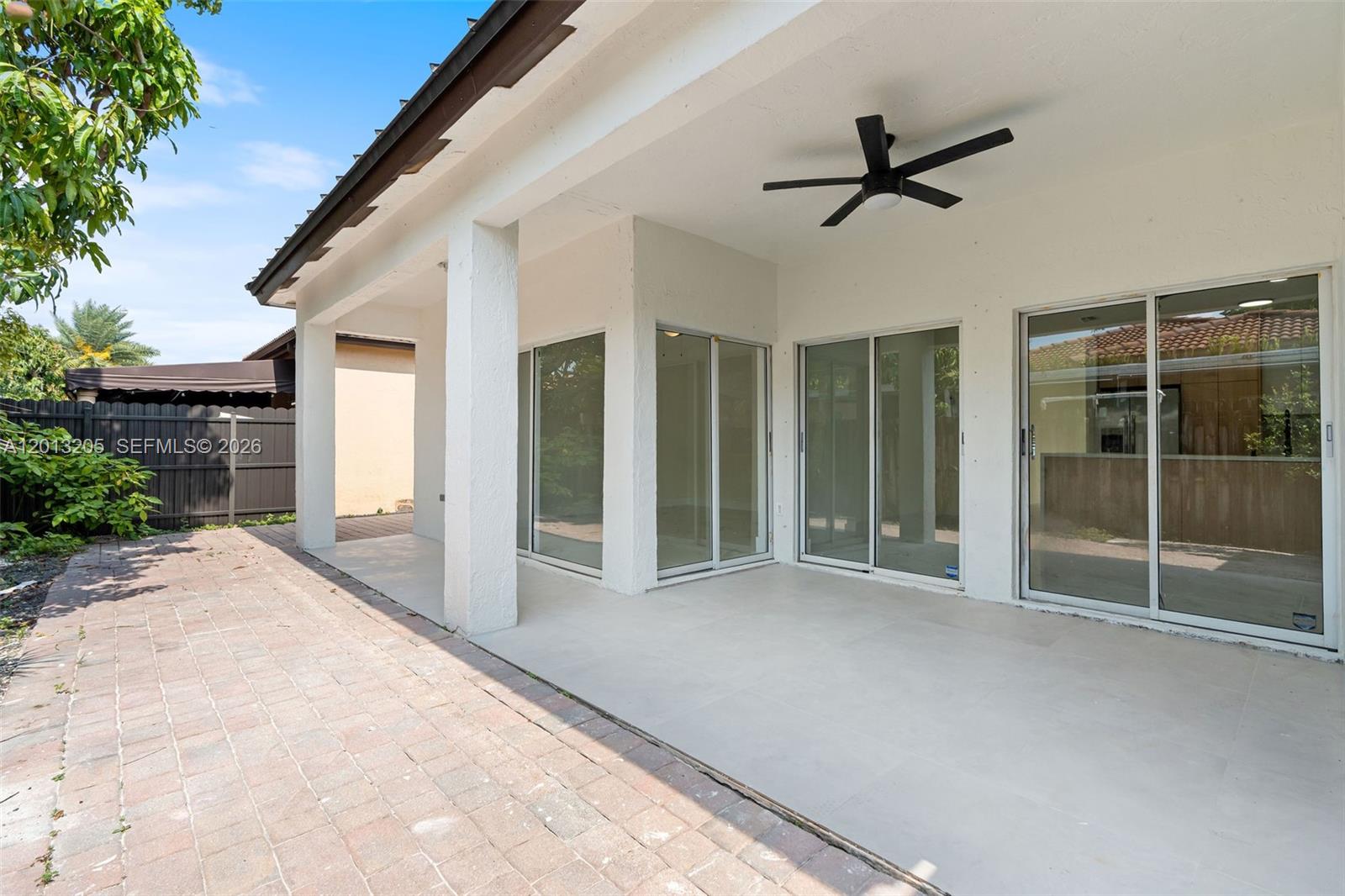SPANISH LAKES 2ND ADDN - Residential