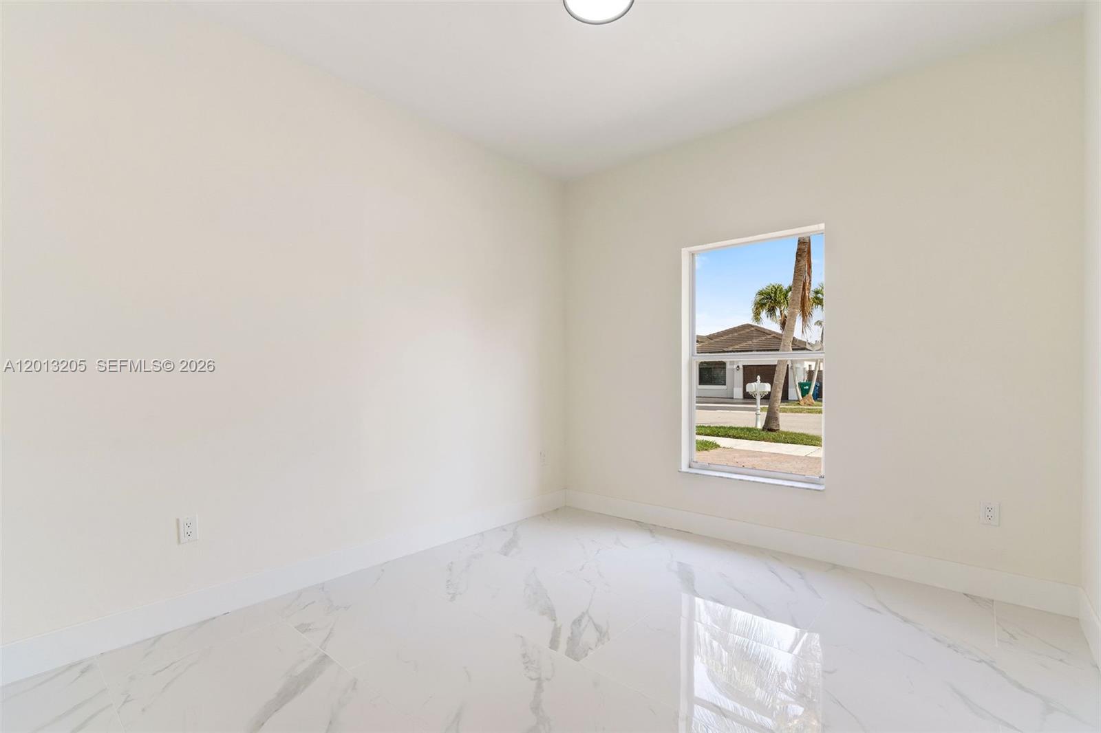 SPANISH LAKES 2ND ADDN - Residential