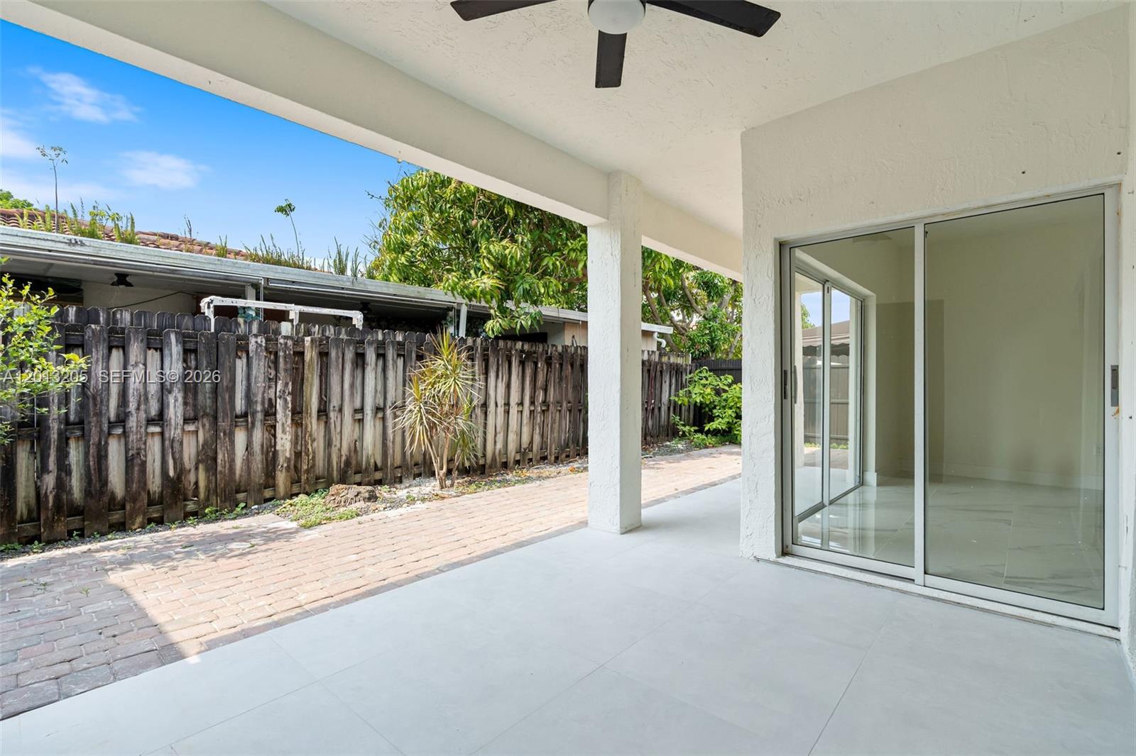 SPANISH LAKES 2ND ADDN - Residential