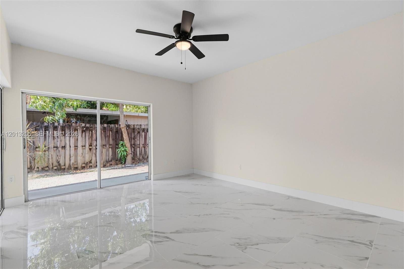 SPANISH LAKES 2ND ADDN - Residential