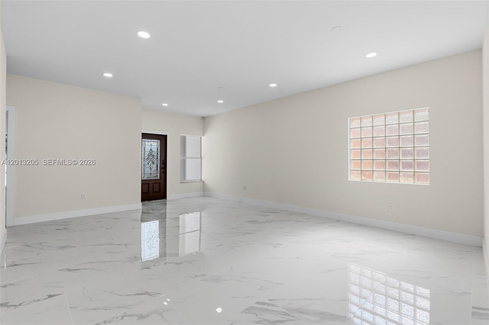 SPANISH LAKES 2ND ADDN - Residential