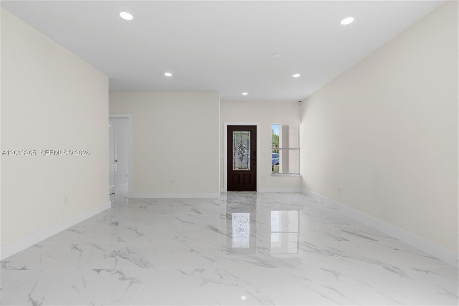 SPANISH LAKES 2ND ADDN - Residential