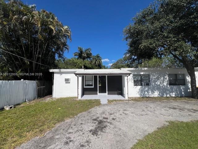 4548 SW 33rd Ave M
