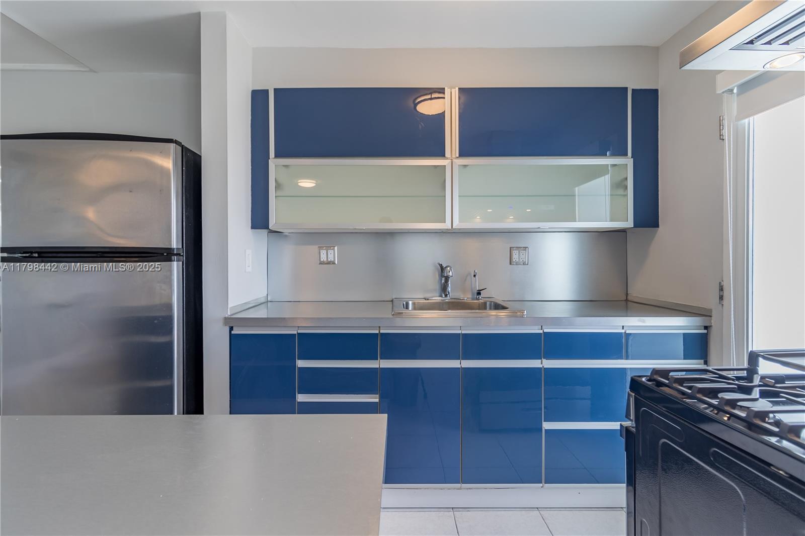 301 Jefferson Ave 4D