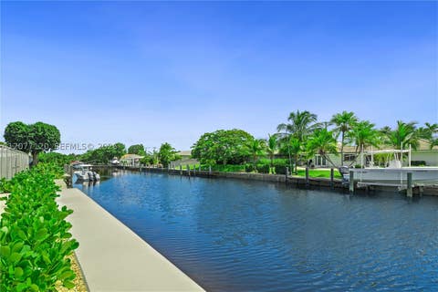 Tiny photo for 2830 NE 56th Ct, Fort Lauderdale, FL 33308 (MLS # A12077120)