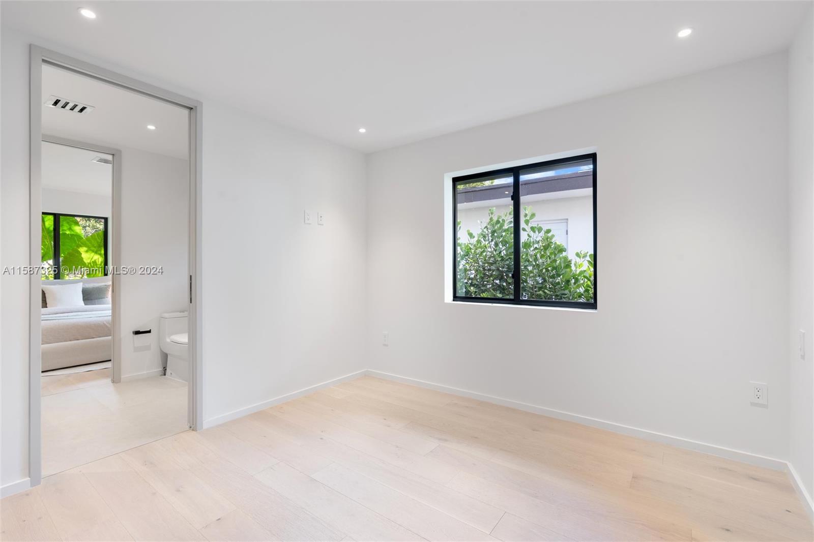 SKY LAKE - Residential