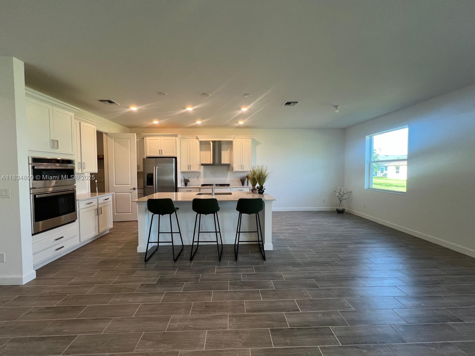 1161 Tangled Orchard Trce