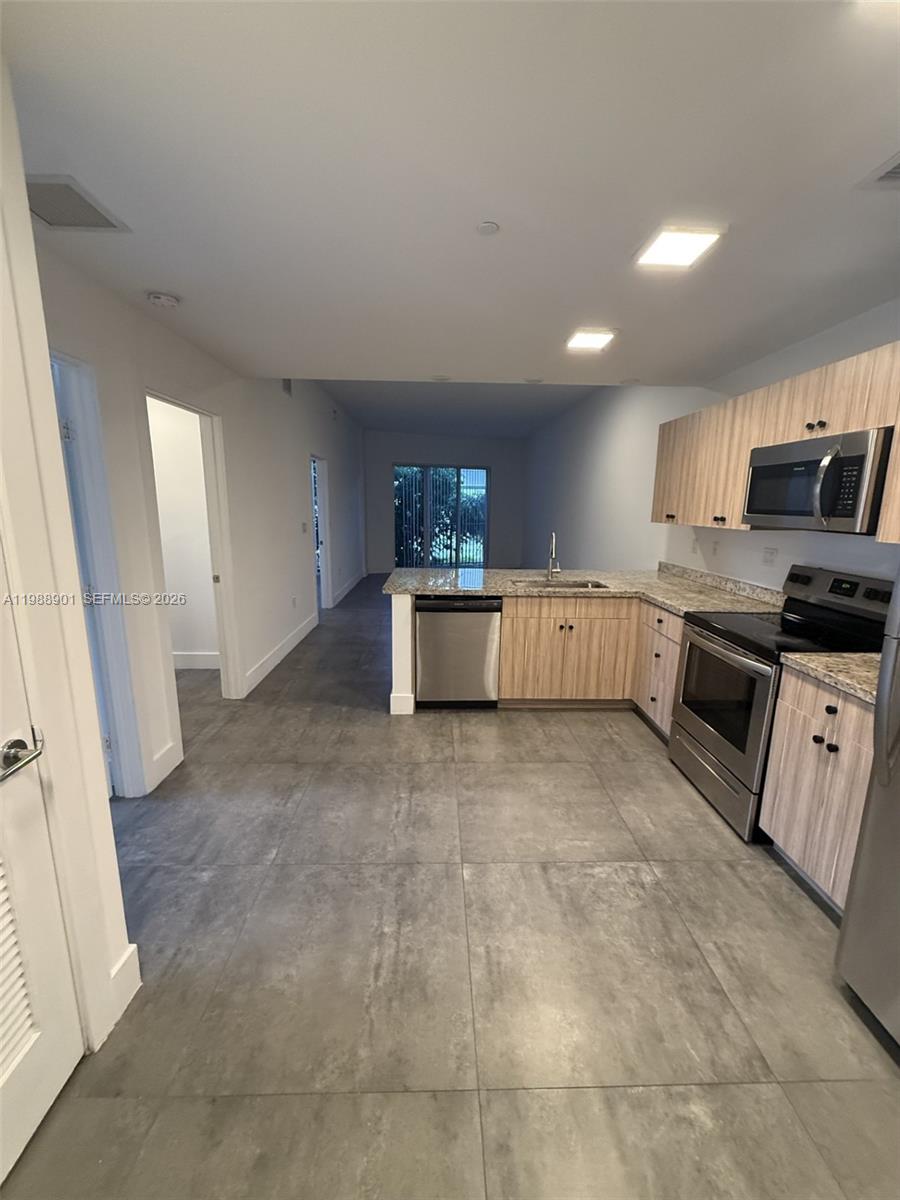 VICTORY HOMESITES - Residential Lease