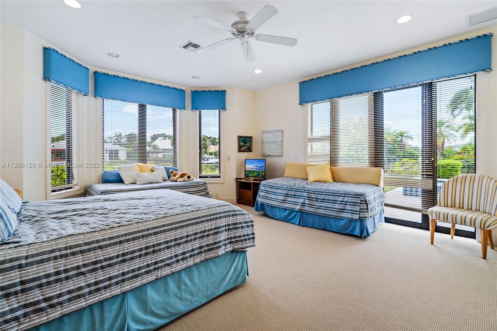 Admirals Cove - Residential