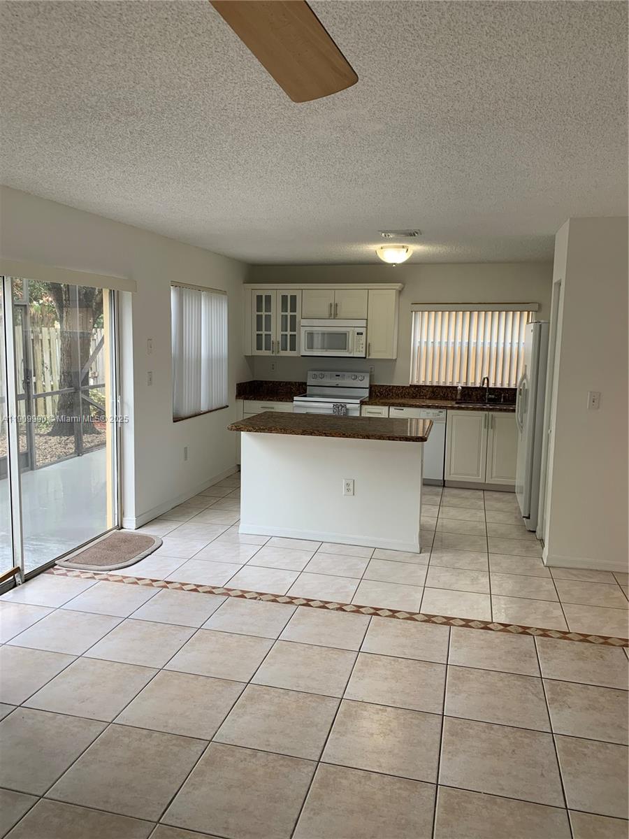 SAVANNAH PLAT 3 - Residential Lease