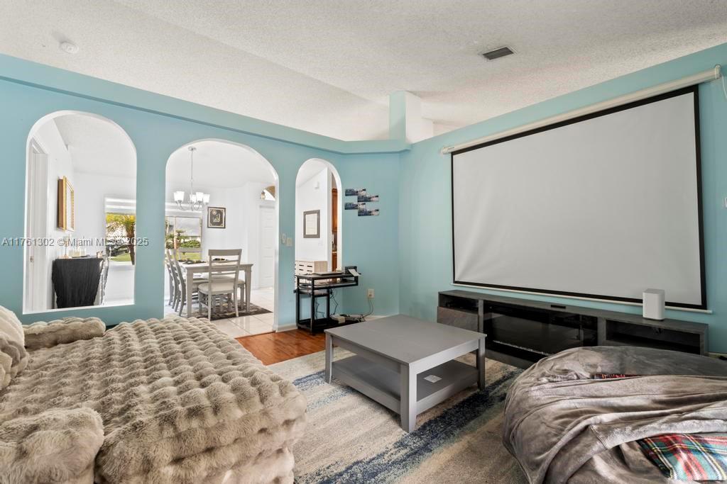 CRESTWOOD UNIT 1 PL 4 - Residential