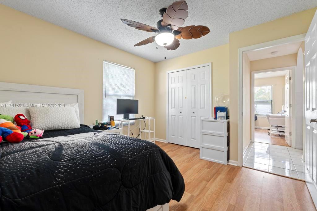 CRESTWOOD UNIT 1 PL 4 - Residential