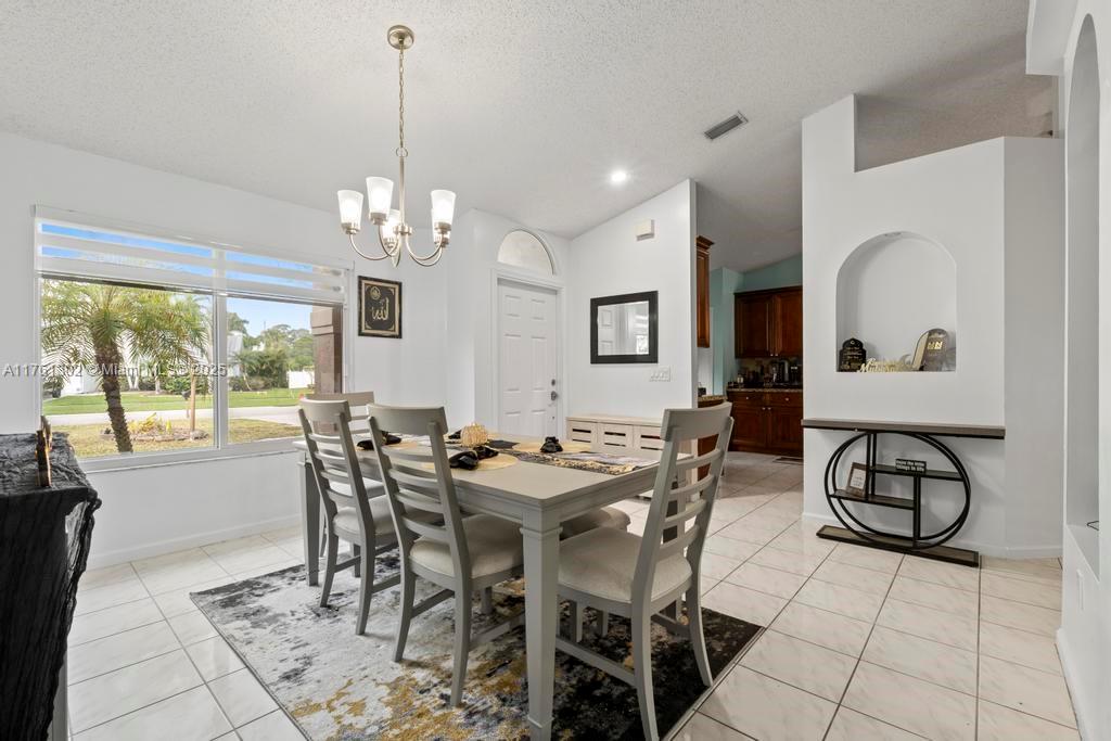 CRESTWOOD UNIT 1 PL 4 - Residential