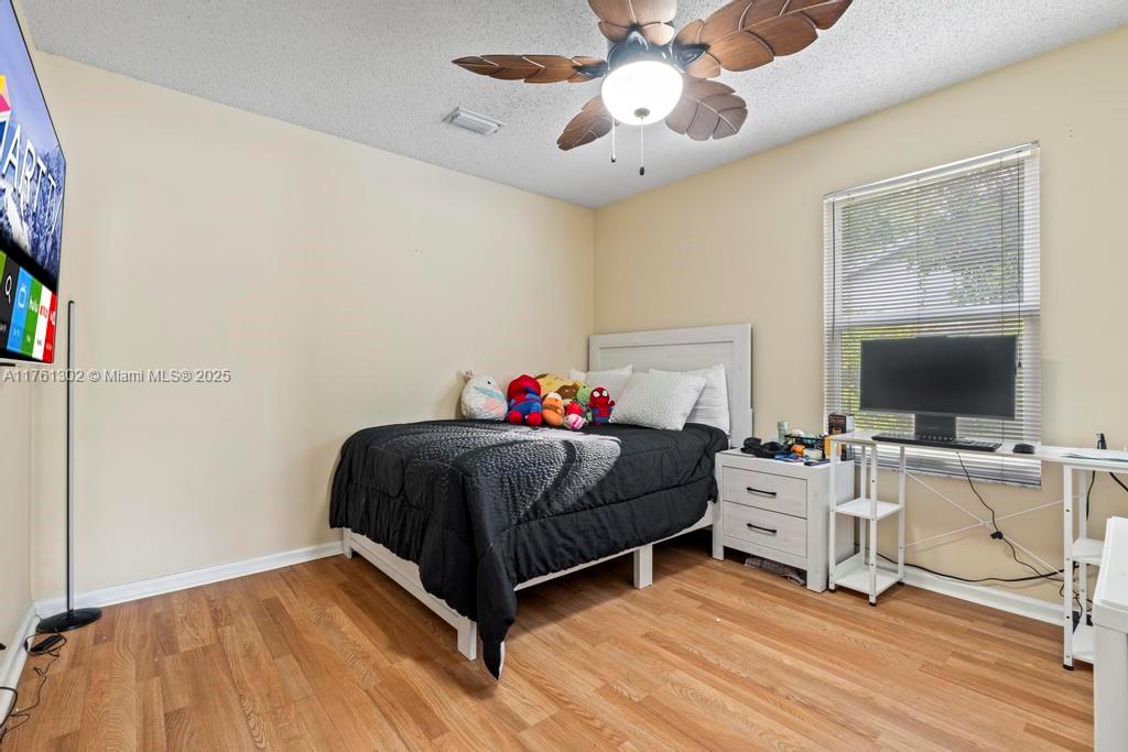CRESTWOOD UNIT 1 PL 4 - Residential