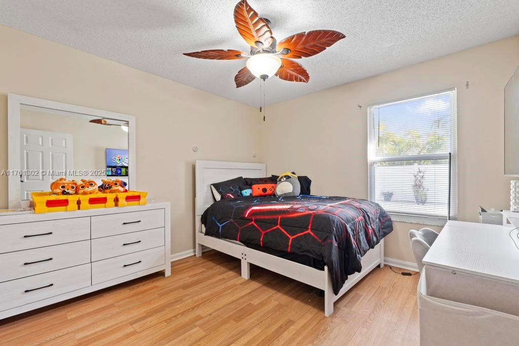 CRESTWOOD UNIT 1 PL 4 - Residential