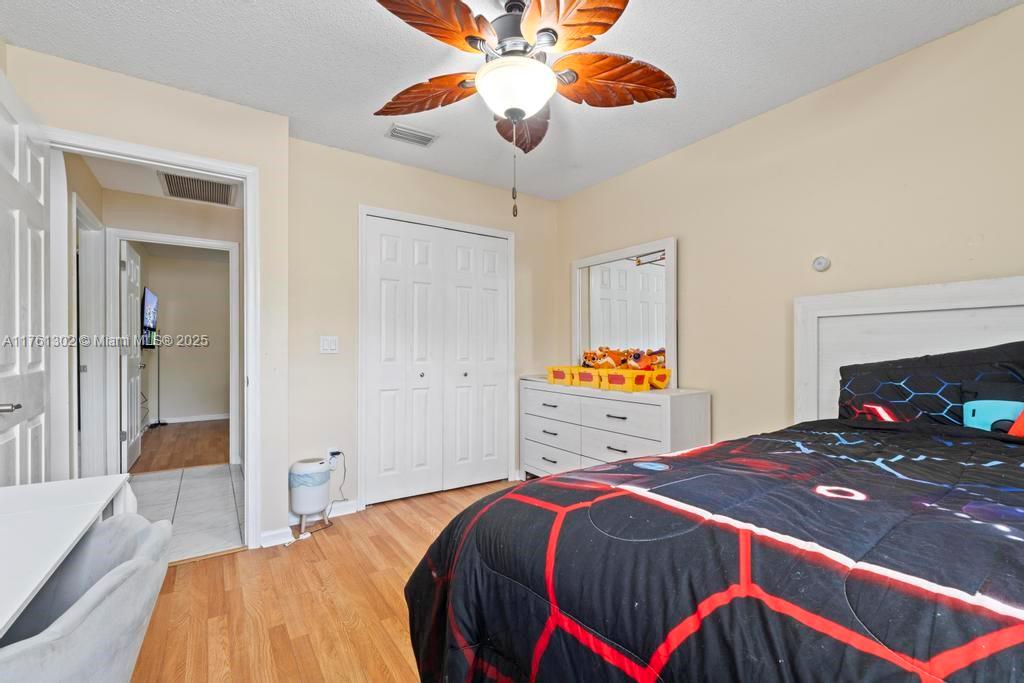CRESTWOOD UNIT 1 PL 4 - Residential