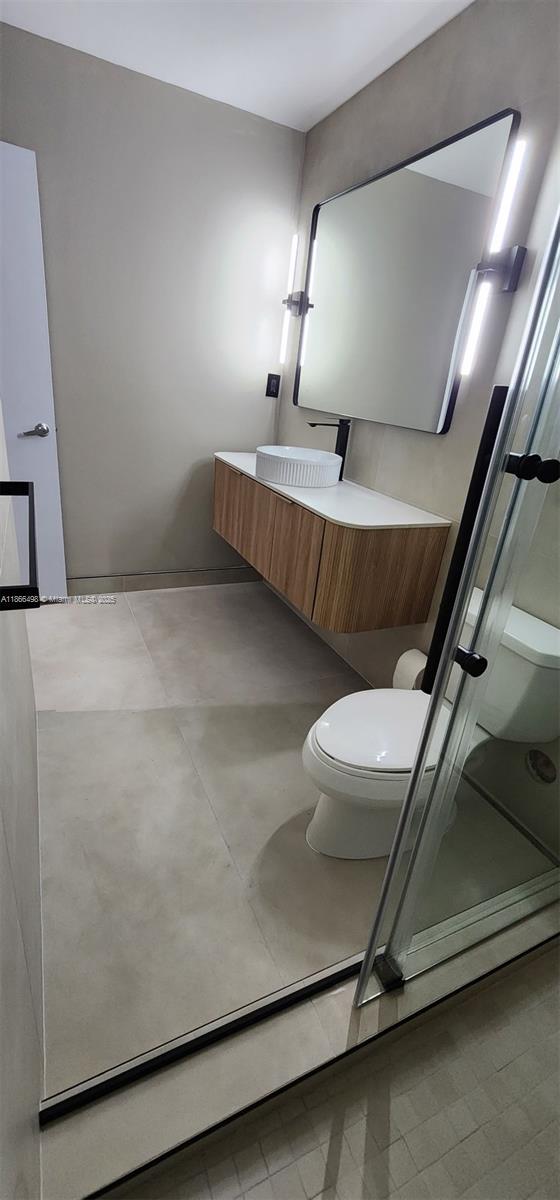 METROPOLIS I AT DADELAND - Residential Lease