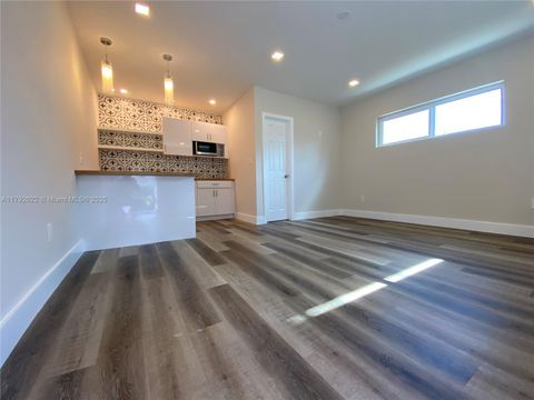 1170 NW 58th St 1 Miami FL 33127