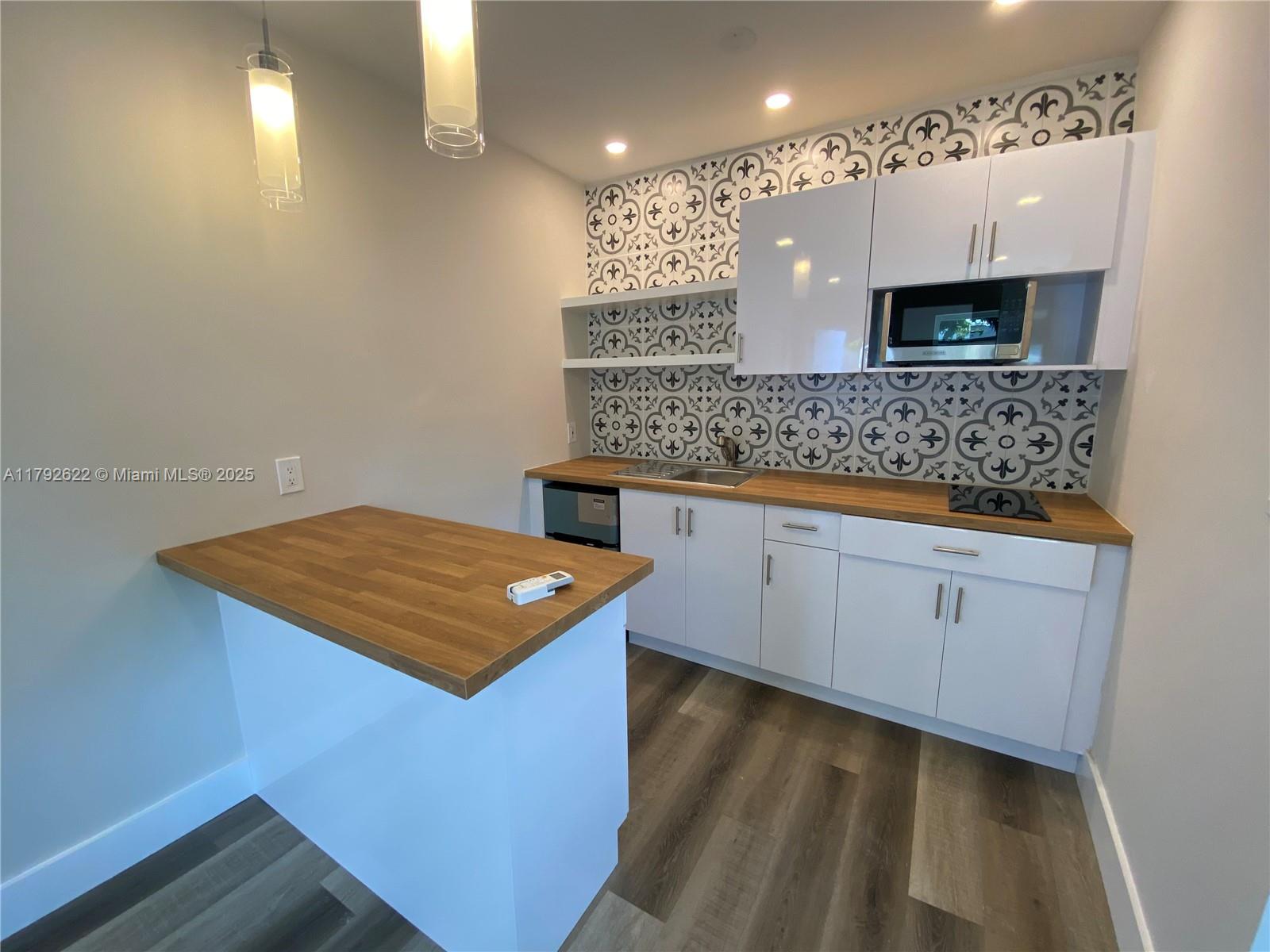 1170 NW 58th St 1