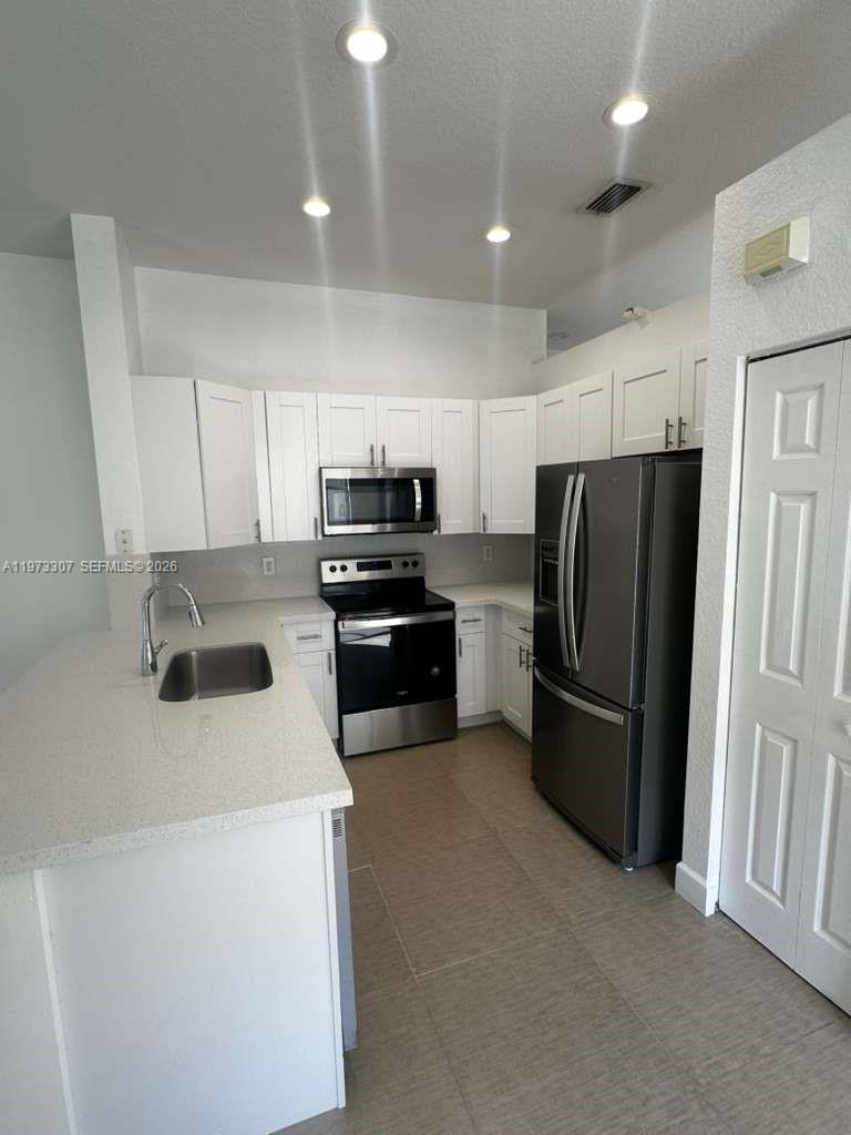 SECTOR 2- The Glades - Residential Lease