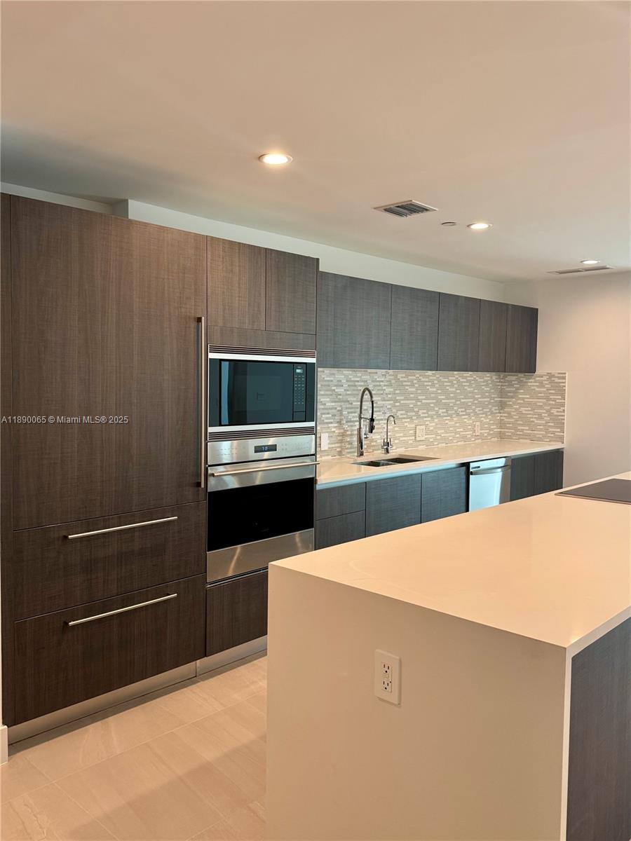 1150 102nd St 303