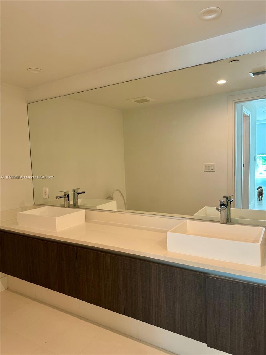 LE JARDIN HOUSE CONDO - Residential