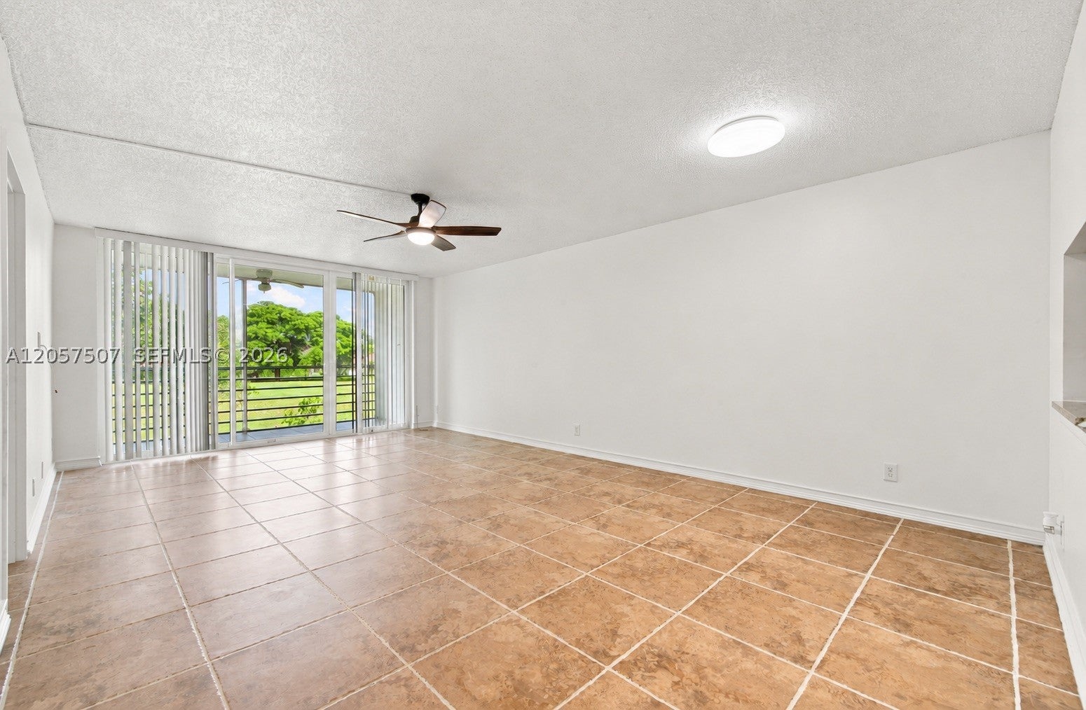 8421 Lagos De Campo Blvd 202T, Tamarac FL 33321