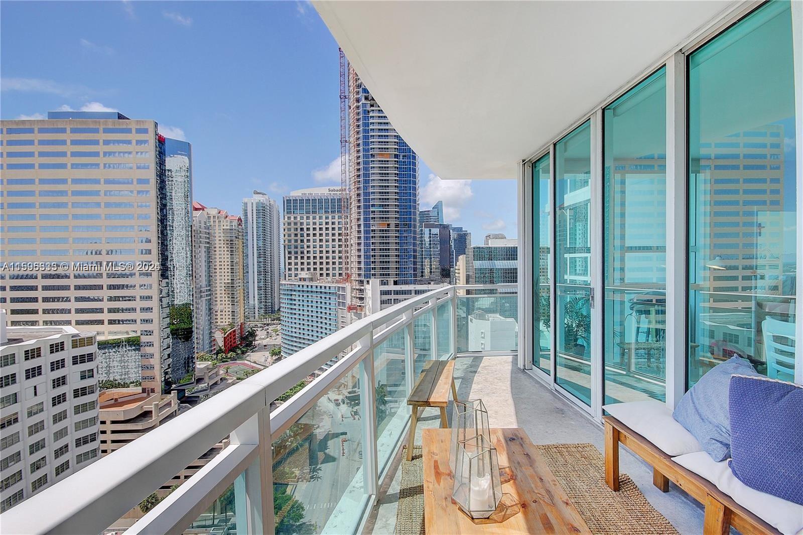 THE PLAZA 851 BRICKELL CO - Residential Lease