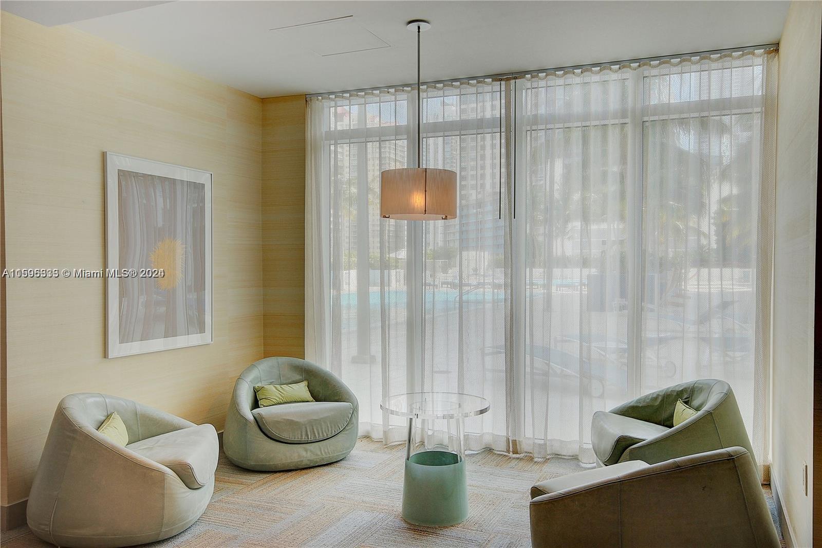 THE PLAZA 851 BRICKELL CO - Residential Lease