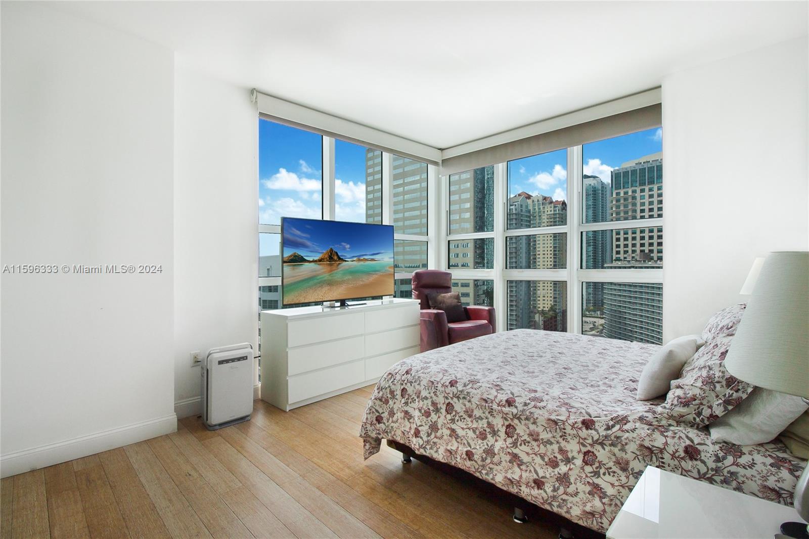 THE PLAZA 851 BRICKELL CO - Residential Lease