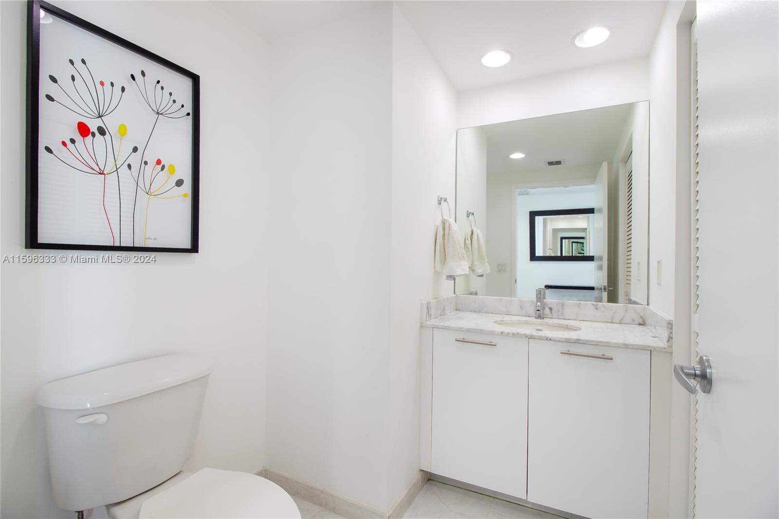THE PLAZA 851 BRICKELL CO - Residential Lease