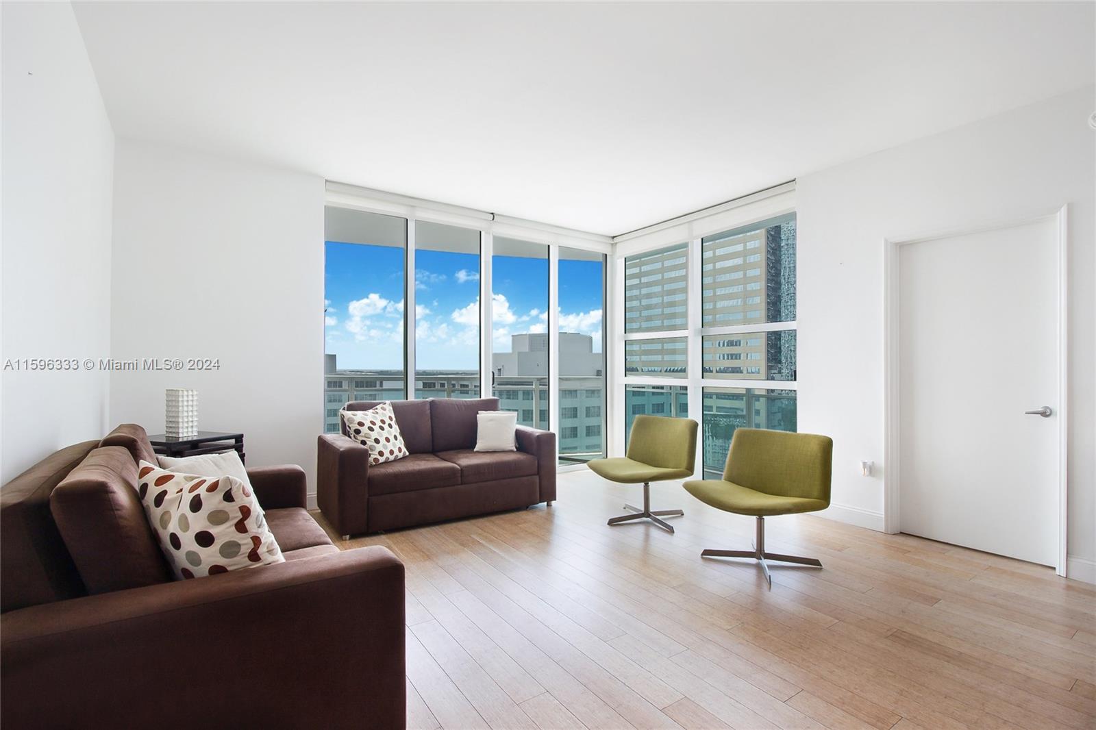 THE PLAZA 851 BRICKELL CO - Residential Lease