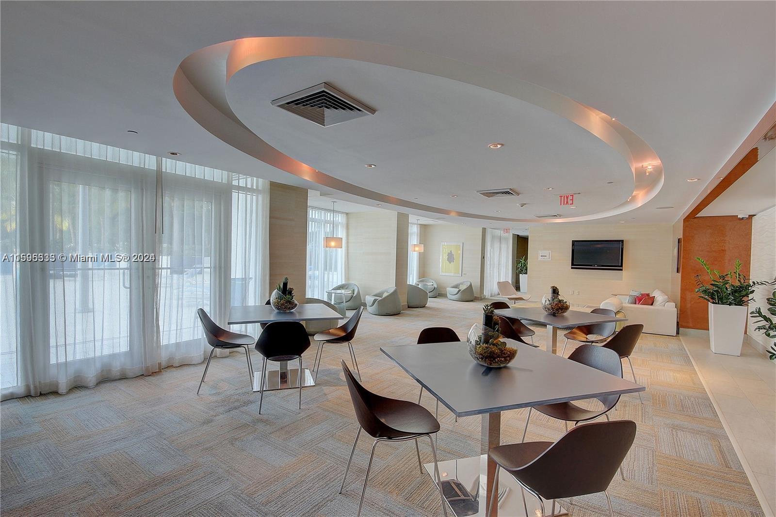 THE PLAZA 851 BRICKELL CO - Residential Lease